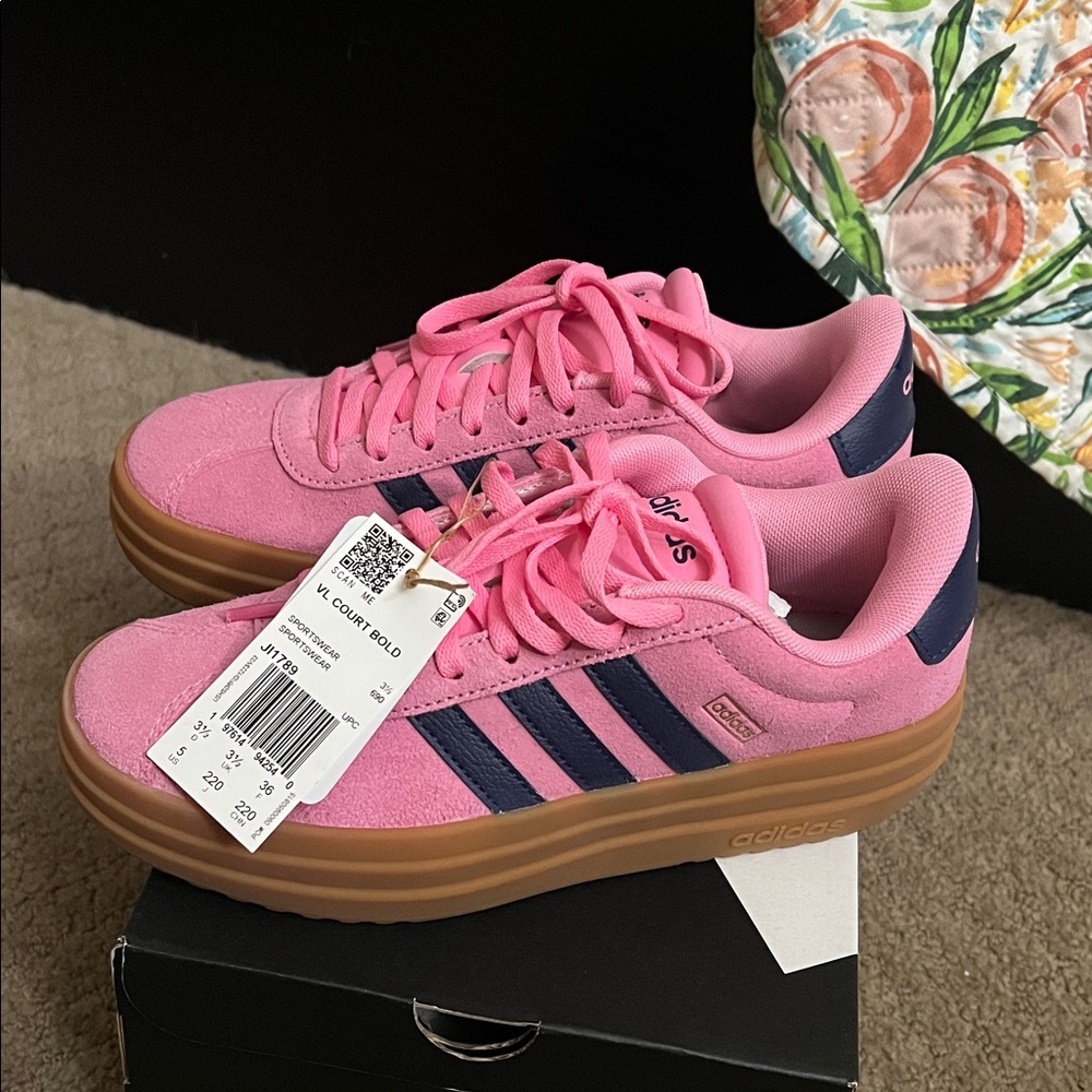 Pink & navy platform adidas size 5
